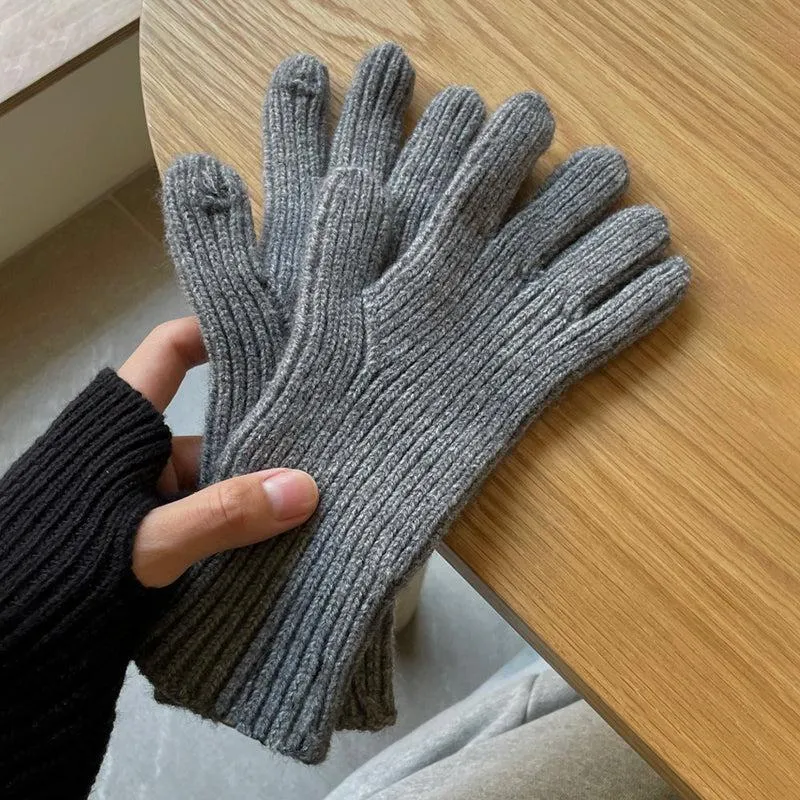 Knitted Gloves