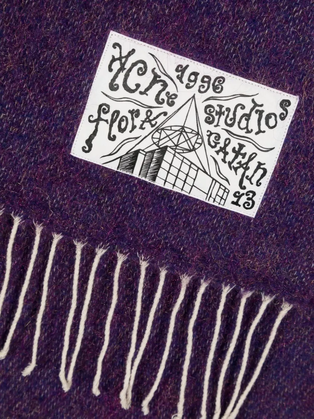 LOGO-PATCH FRINGED SCARF