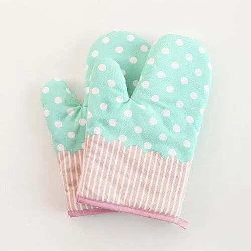 Patterned Oven Glove