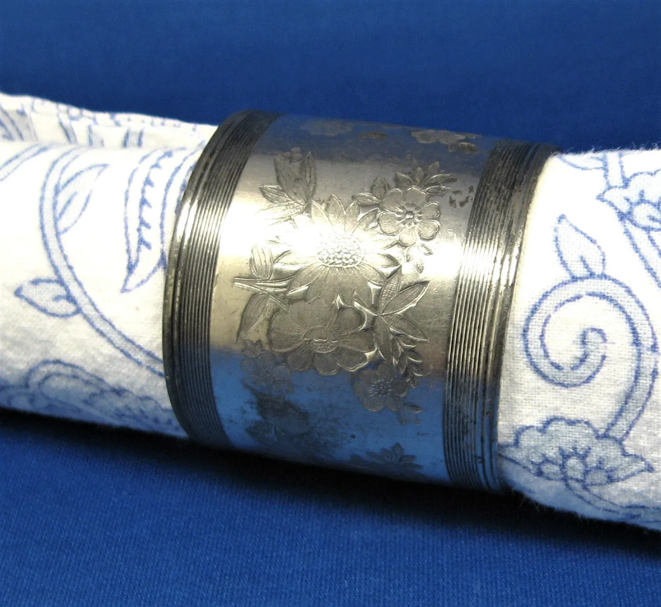 Victorian Napkin Rings Two Meridan Silver Plate Engaved Floral 1880-1890s