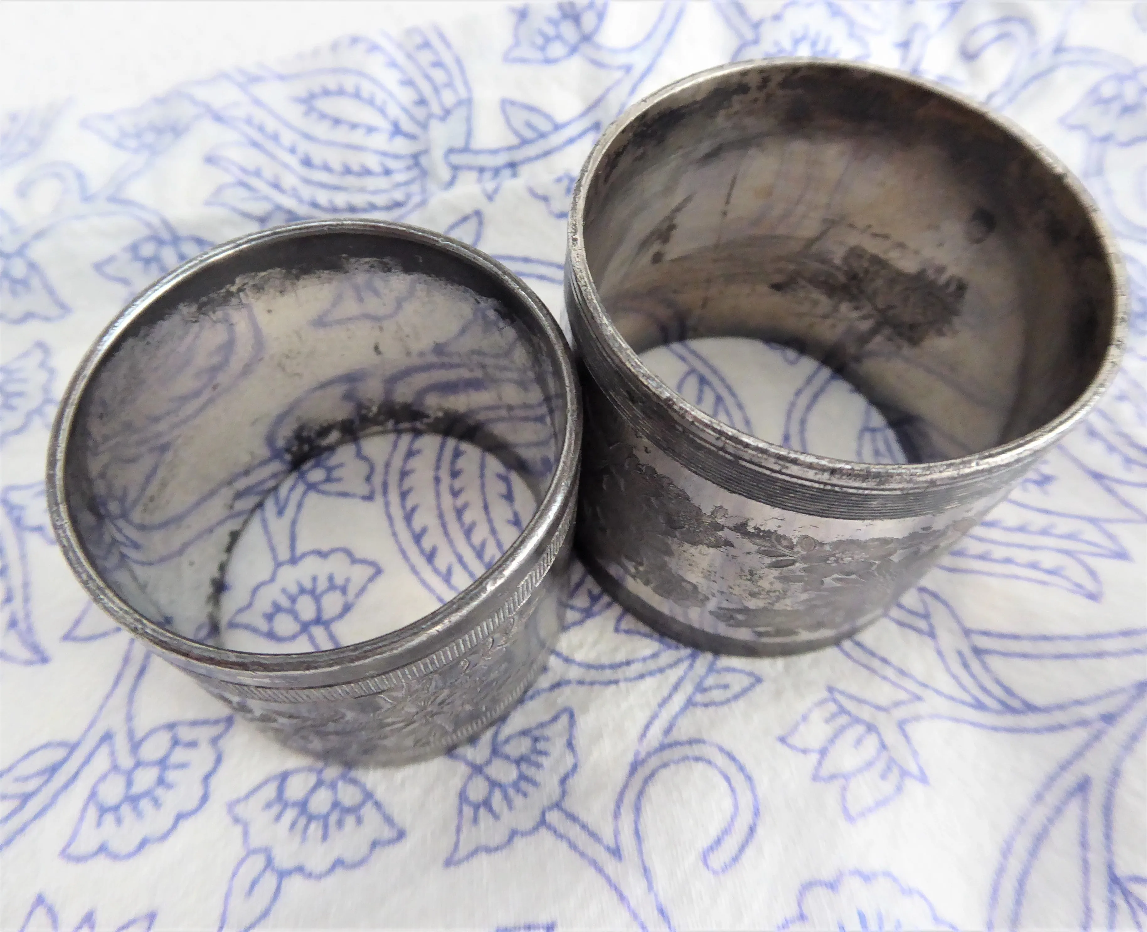 Victorian Napkin Rings Two Meridan Silver Plate Engaved Floral 1880-1890s